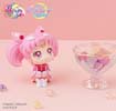 figurka Eternal Sailor Chibi Moon z pucharkiem słodyczy