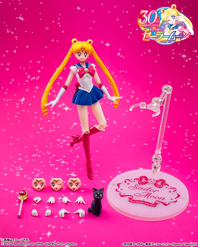 figurka Sailor Moon oraz poszczególne części zestawu
